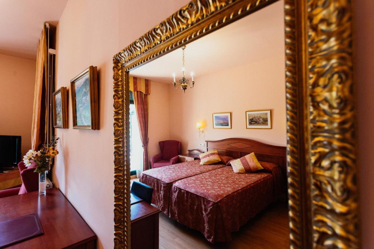 Hotel De Кампродон Екстериор снимка