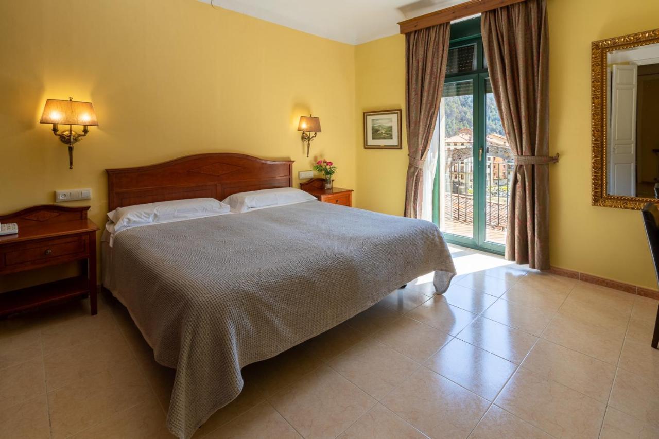 Hotel De Кампродон Екстериор снимка
