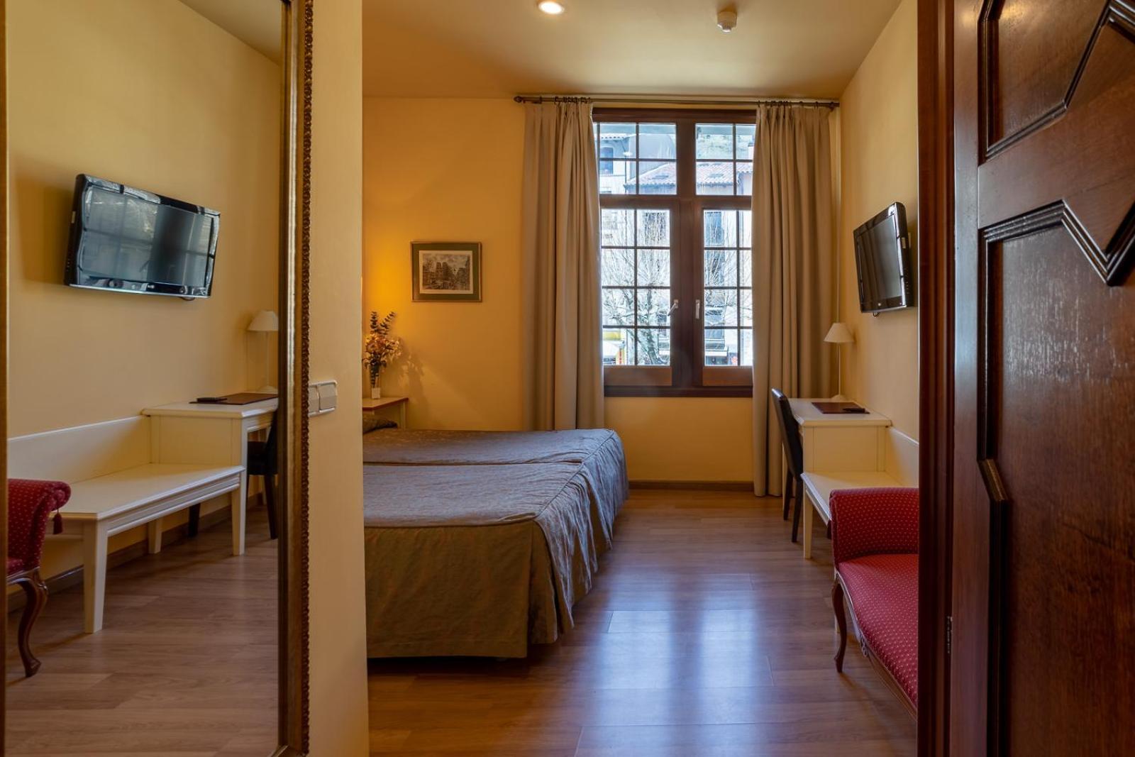 Hotel De Кампродон Екстериор снимка