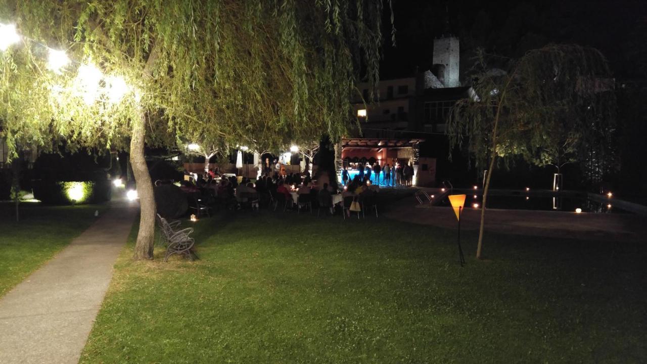 Hotel De Кампродон Екстериор снимка