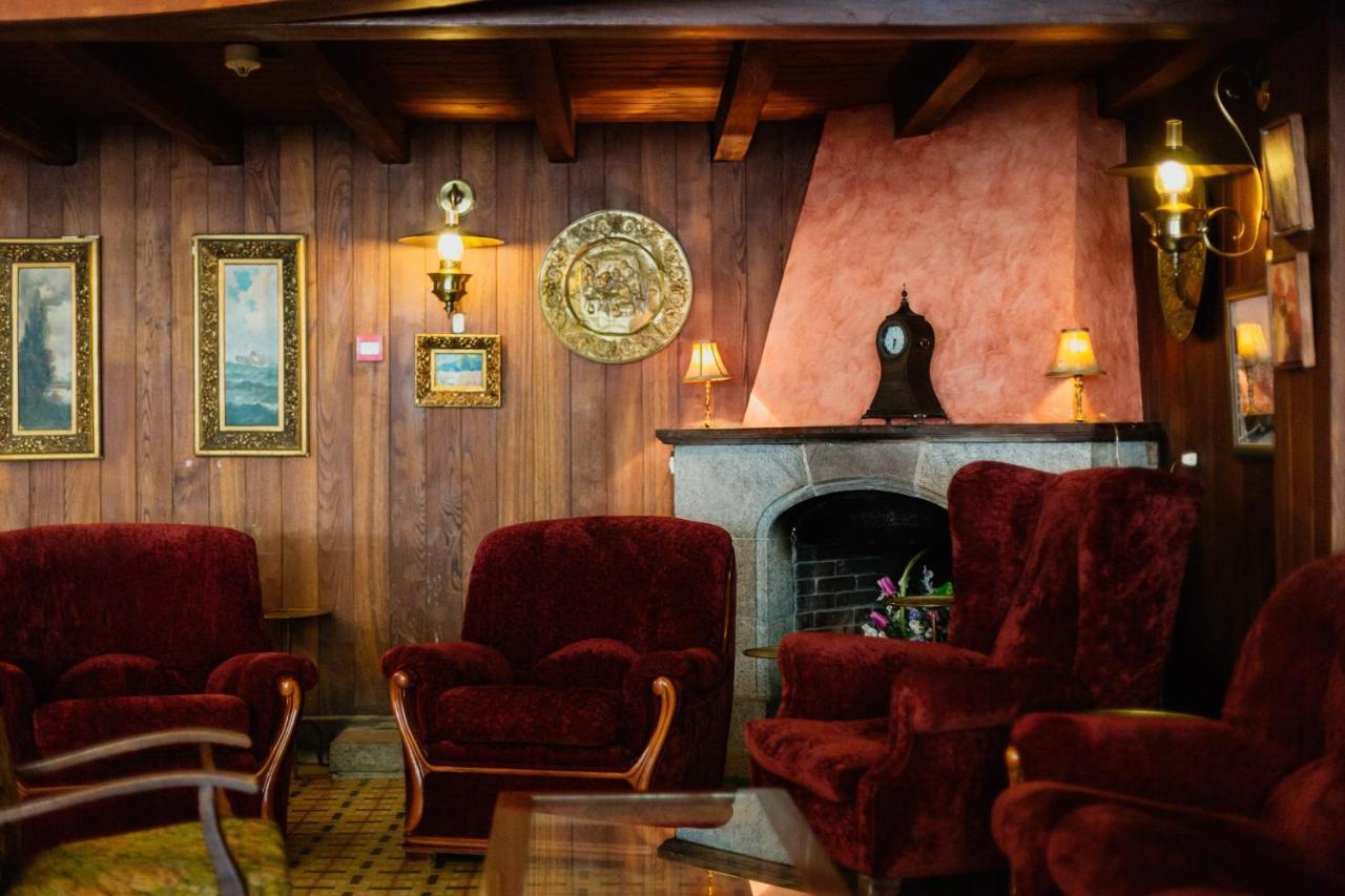 Hotel De Кампродон Екстериор снимка